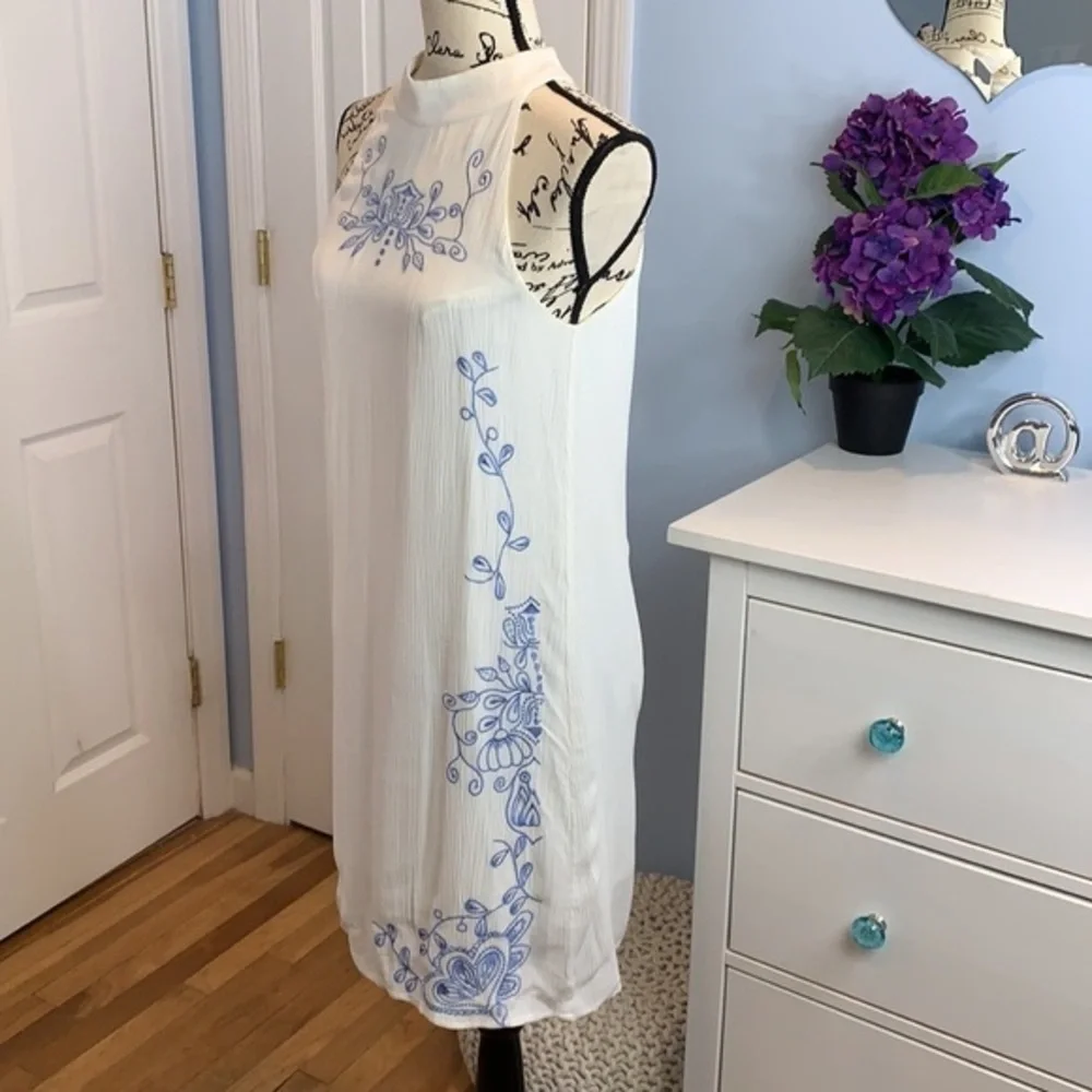 Roberta Embroidered Shift Dress XS - Picture 4 of 6